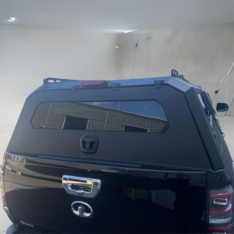 Alloy Pick-Up Canopy with Sliding Windows