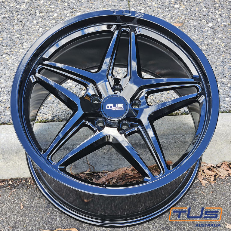 TUS FF RACING - Gloss Black, +34 Offset